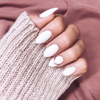 Nailsbyromina