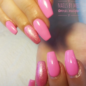Nails by Mel @meraki.beautybar