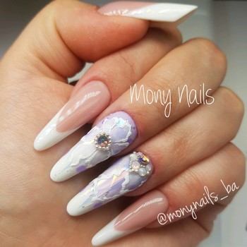 Mony Nails