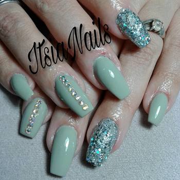 ItsiaNails