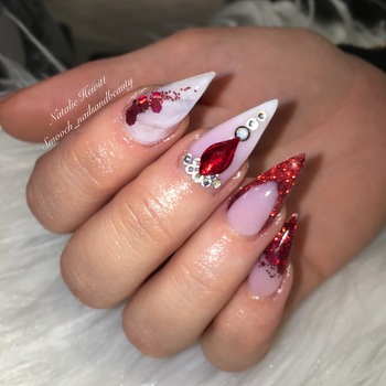 Natalie Hewitt Smooch Nails 