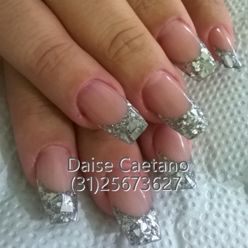 DaiseCaetanoNails