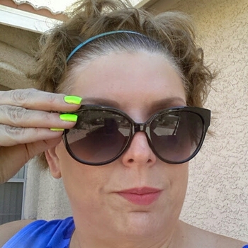 nvnailperson
