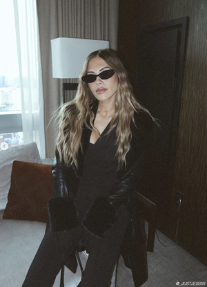 Widget 300 5e6d6d2dc3fe16977dce mom tok blonde