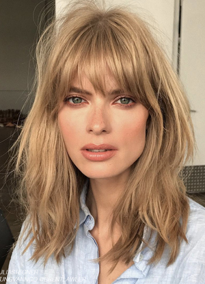 Widget 300 e184f521a099e48a7b3f french girl fringe